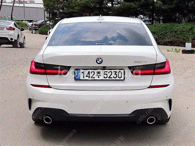 BMW 3시리즈 중고 BMW 중고 BMW 3시리즈 중고차 할부가능 흰색 2021년식 8,636km 320i M 스포...--5